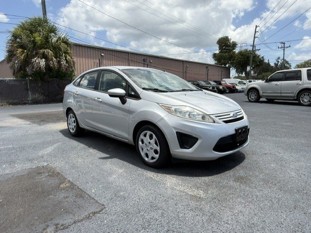 2013 Ford Fiesta - $5,888
