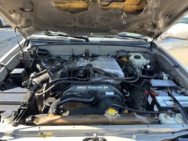 2002 Toyota 4Runner SR5 photo