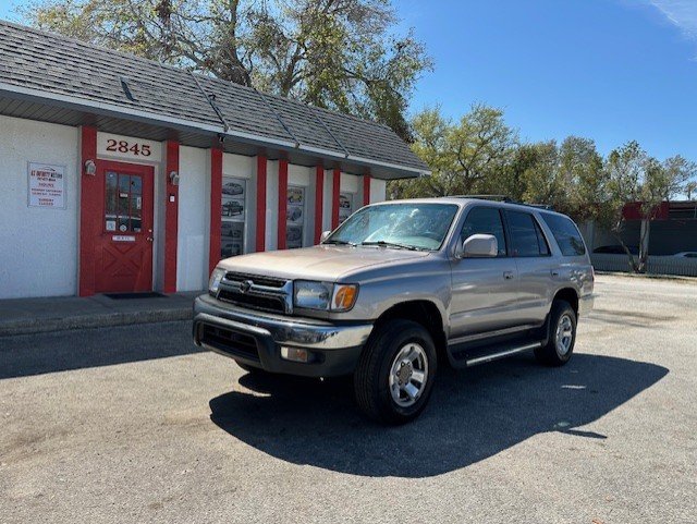 2002 Toyota 4Runner SR5 photo