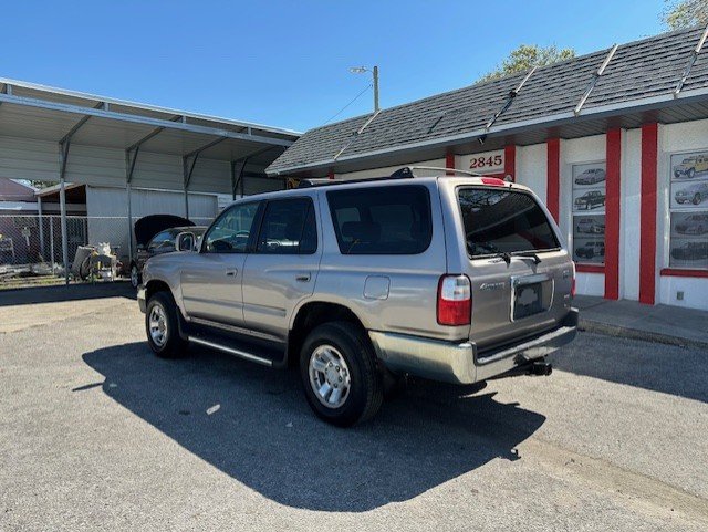 2002 Toyota 4Runner SR5 photo