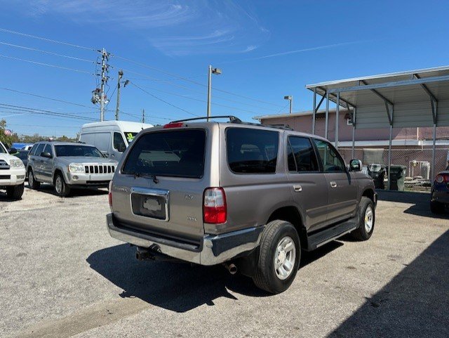 2002 Toyota 4Runner SR5 photo