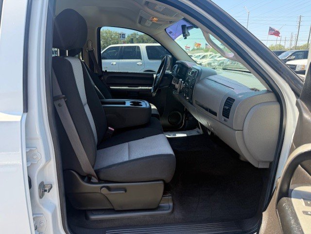 2009 GMC Sierra - $10,888