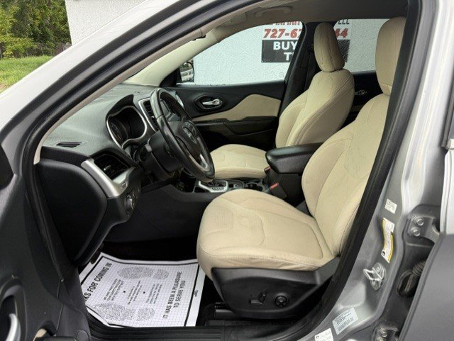 2016 Jeep Cherokee - $5,888