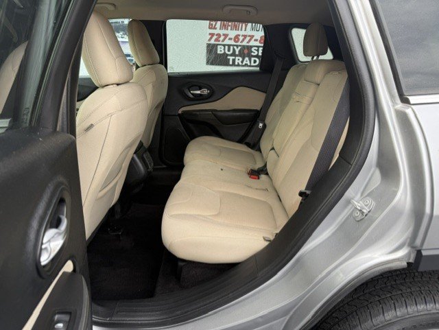 2016 Jeep Cherokee - $5,888
