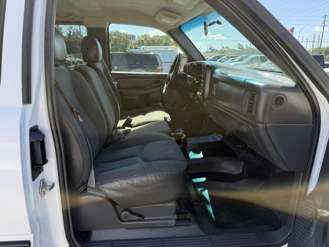 2005 Chevrolet Silverado - $9,888