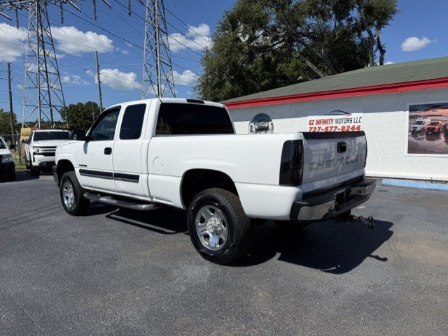 2005 Chevrolet Silverado - $9,888