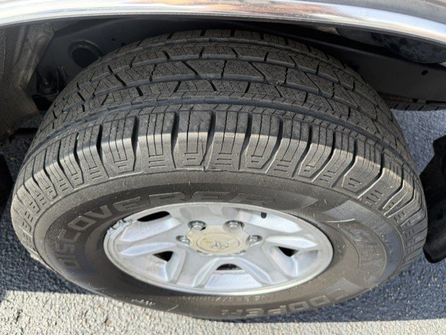 2001 Toyota 4Runner - $11,888
