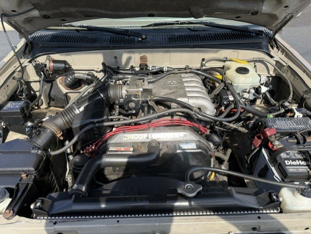 2001 Toyota 4Runner - $11,888