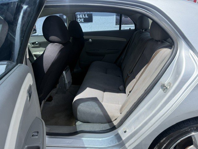 2012 Chevrolet Malibu - $2,888