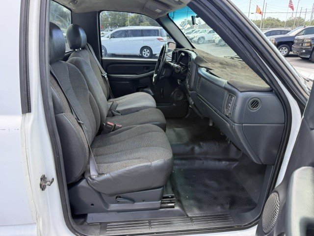 2000 Chevrolet Silverado - $4,888