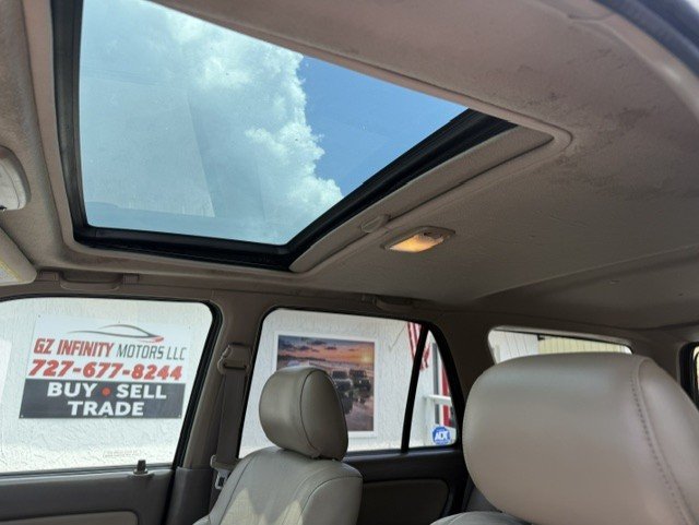 2001 Toyota 4Runner - $11,888