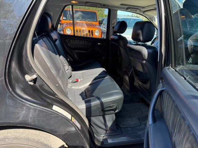 2003 Mercedes-Benz M-Class - $2,888
