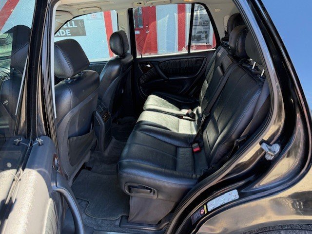 2003 Mercedes-Benz M-Class - $2,888