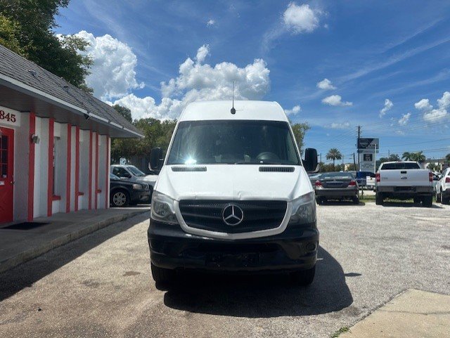 2017 Mercedes-Benz Sprinter 2500 High Roof photo