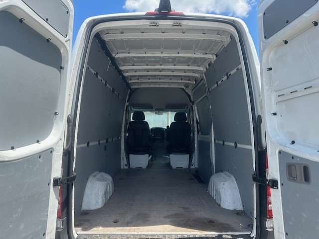 2017 Mercedes-Benz Sprinter 2500 High Roof photo