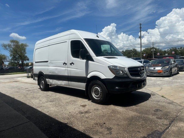 2017 Mercedes-Benz Sprinter 2500 High Roof photo