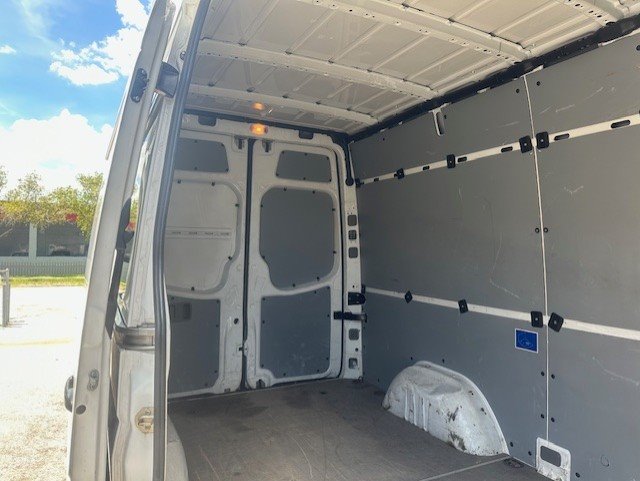 2017 Mercedes-Benz Sprinter 2500 High Roof photo