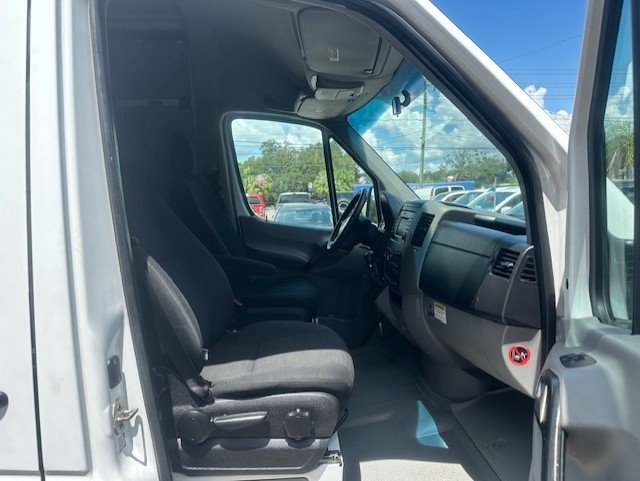 2017 Mercedes-Benz Sprinter 2500 High Roof photo