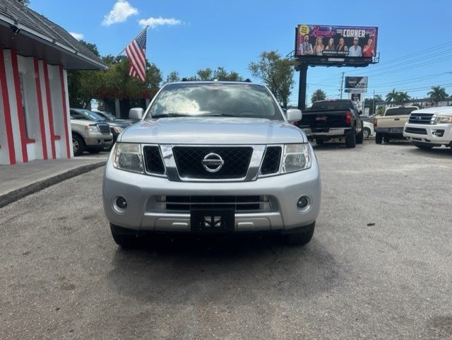 2008 Nissan Pathfinder S photo