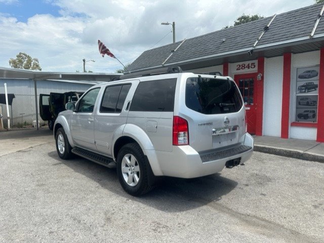 2008 Nissan Pathfinder S photo