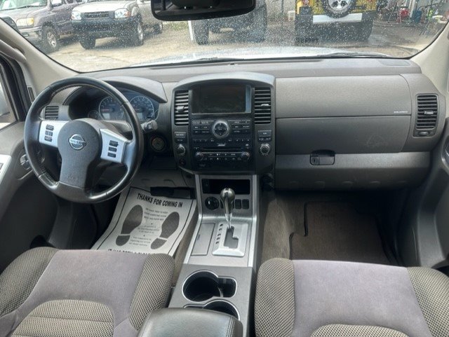 2008 Nissan Pathfinder S photo