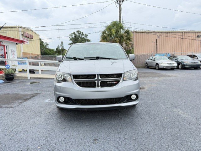 2015 Dodge Grand Caravan - $9,888