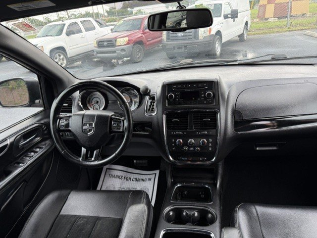 2015 Dodge Grand Caravan - $9,888