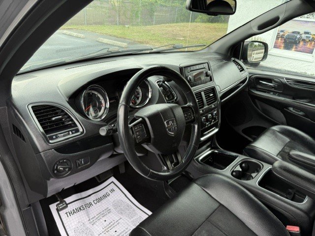 2015 Dodge Grand Caravan - $9,888
