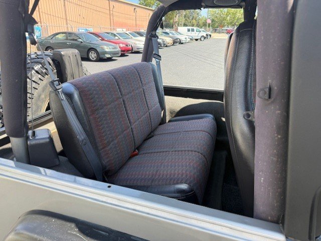 2000 Jeep Wrangler - $6,888