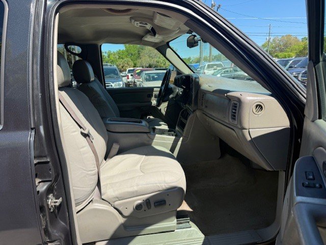 2005 GMC Sierra 2500HD - $7,888