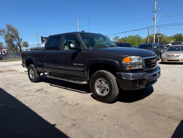 2005 GMC Sierra 2500HD - $7,888