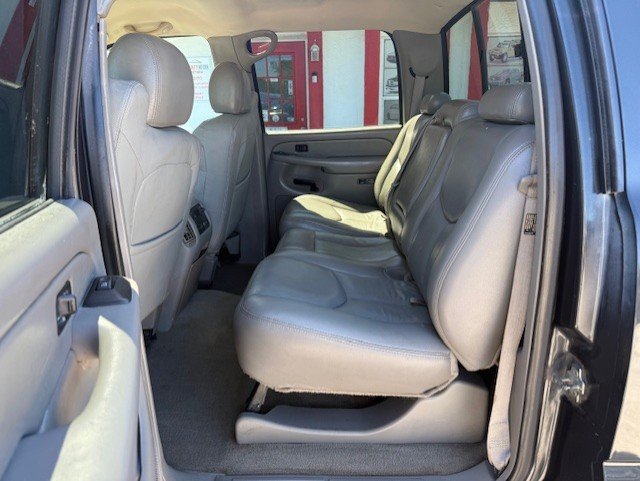 2005 GMC Sierra 2500HD - $7,888