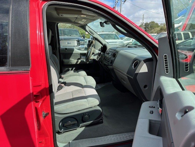 2005 Ford F-150 XLT photo