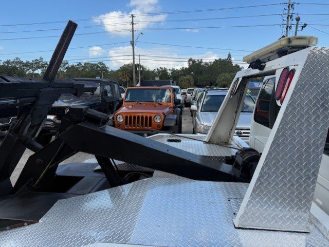 2008 Ford F-550 - $33,888