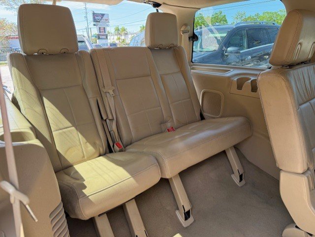 2007 Lincoln Navigator - $5,888