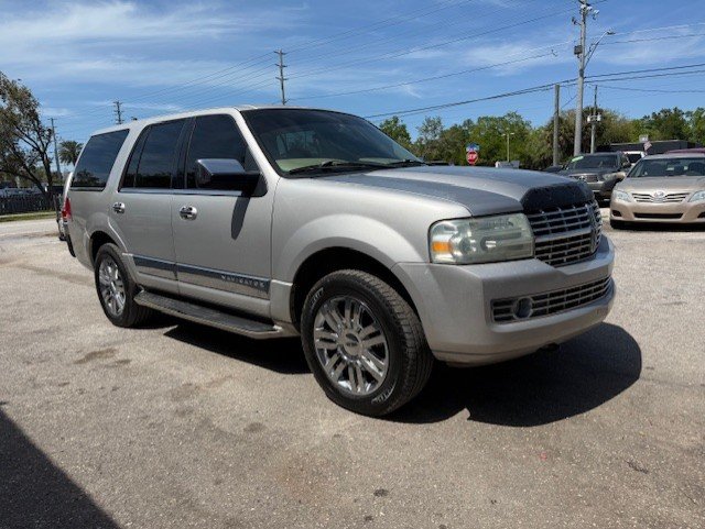 2007 Lincoln Navigator - $5,888