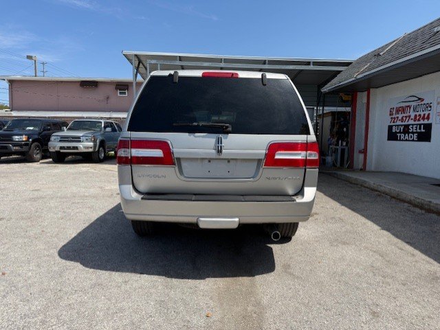 2007 Lincoln Navigator - $5,888