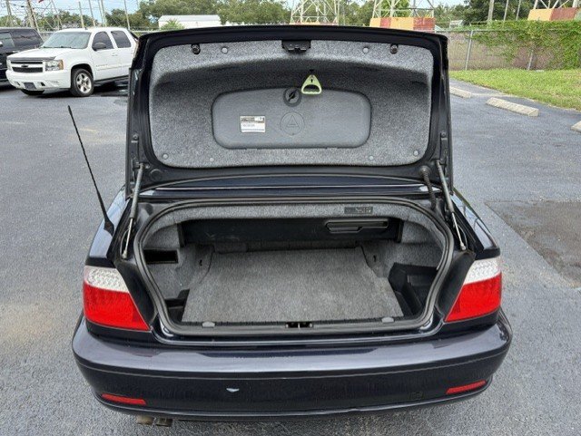 2006 BMW 325ci - $7,888