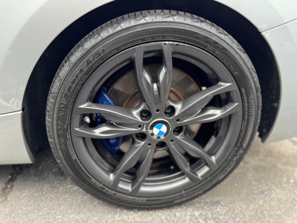 2016 BMW 2-Series M235xi photo
