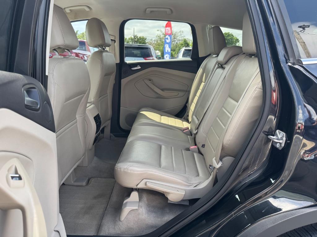 2016 Ford Escape SE photo