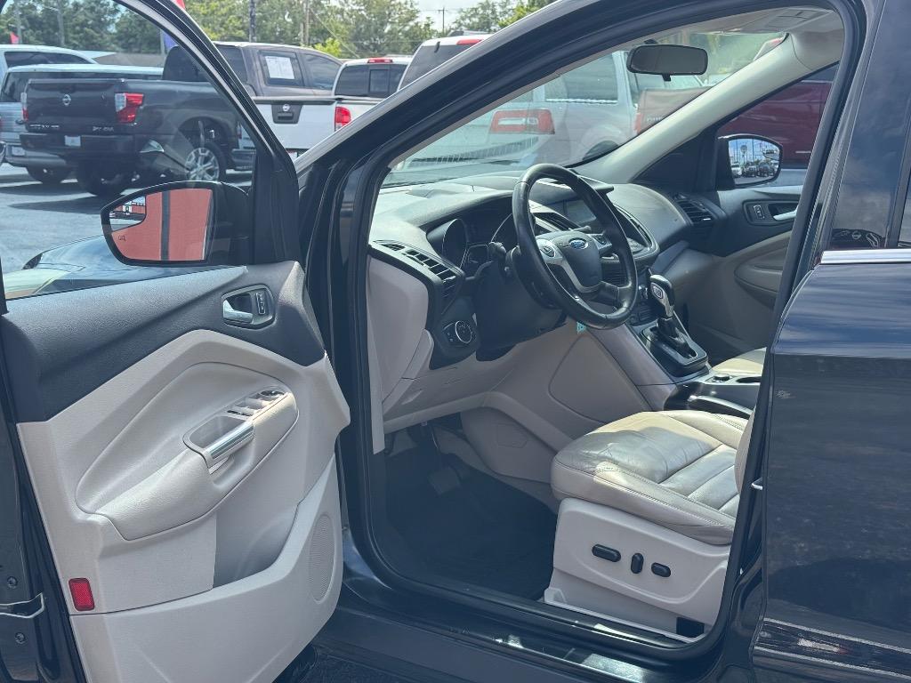 2016 Ford Escape SE photo