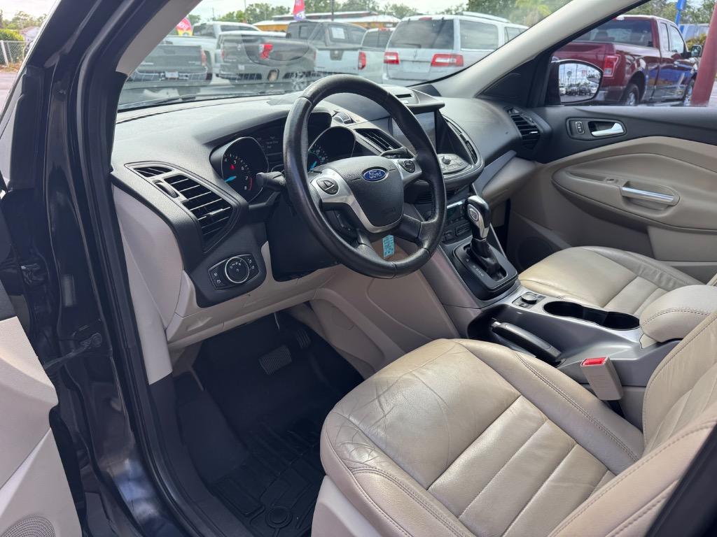 2016 Ford Escape SE photo