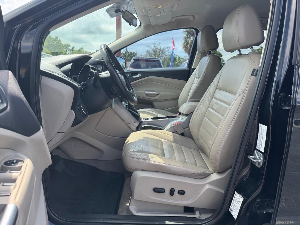 2016 Ford Escape SE photo