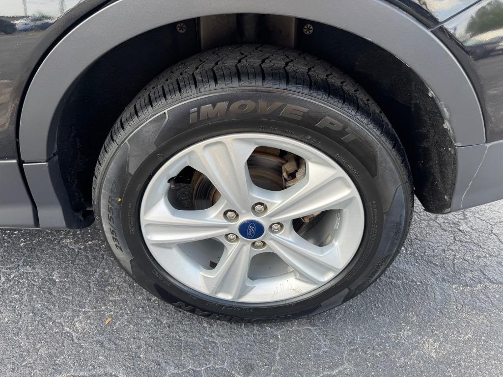 2016 Ford Escape SE photo