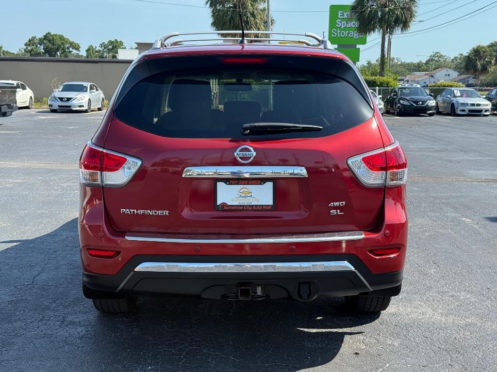 2016 Nissan Pathfinder SL photo