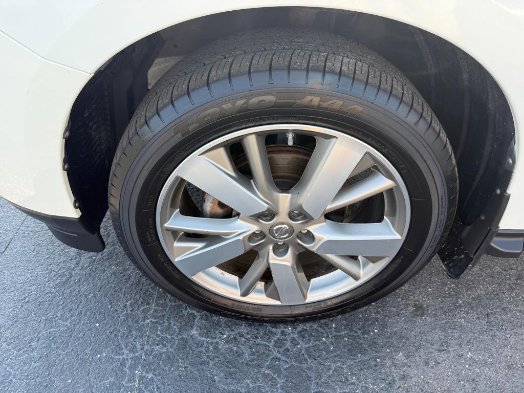 2013 Nissan Pathfinder S photo