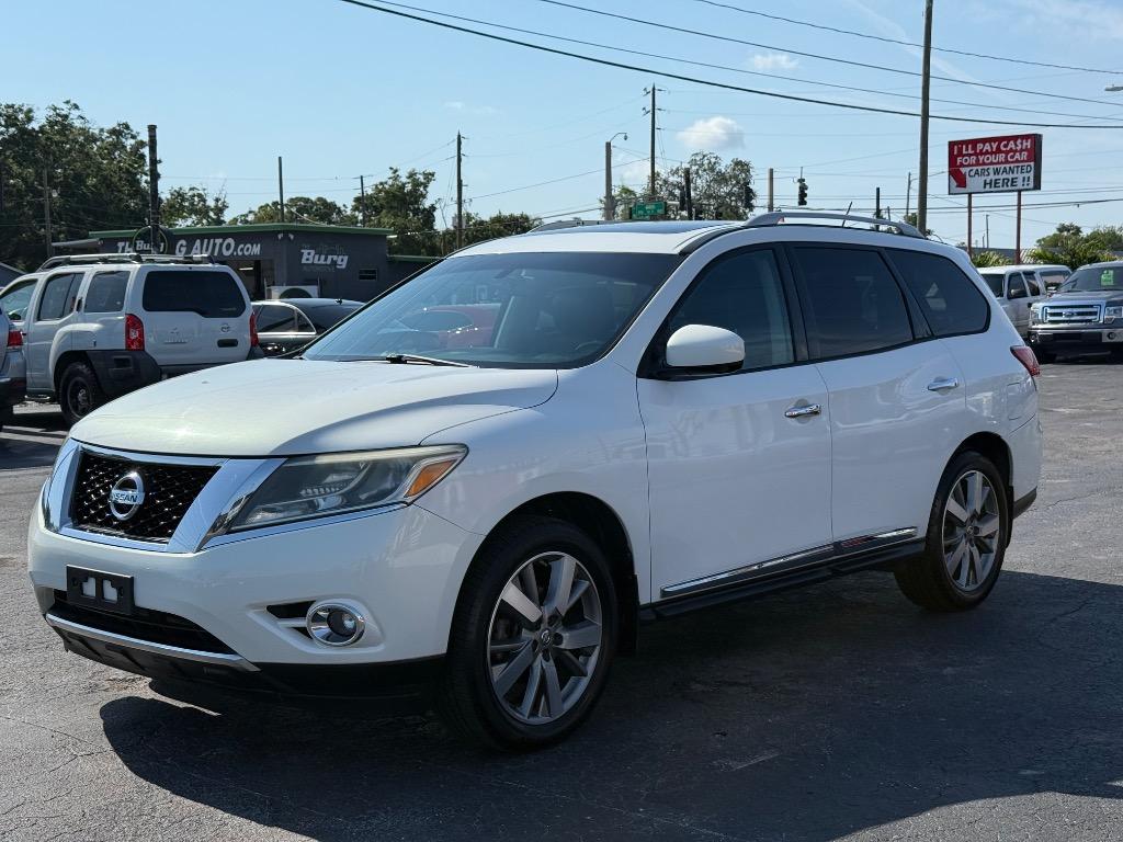 2013 Nissan Pathfinder S photo