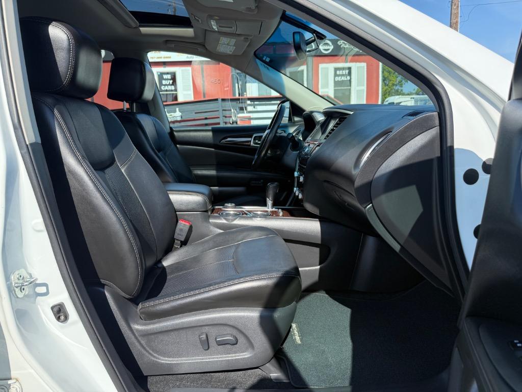 2013 Nissan Pathfinder S photo