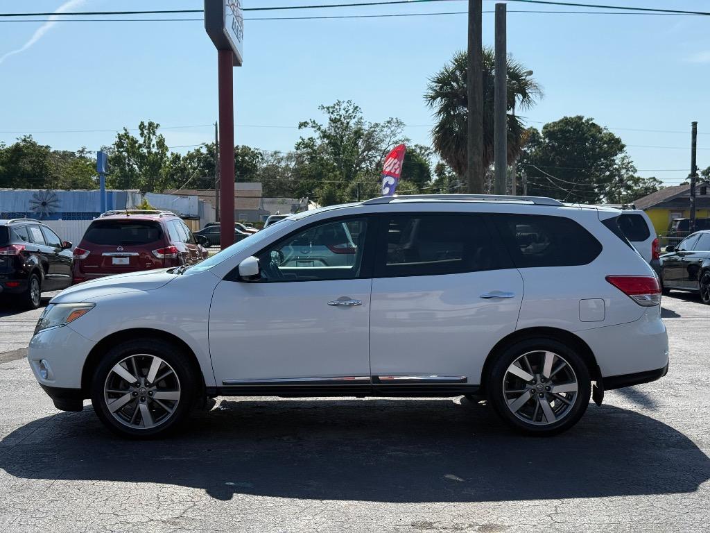 2013 Nissan Pathfinder S photo
