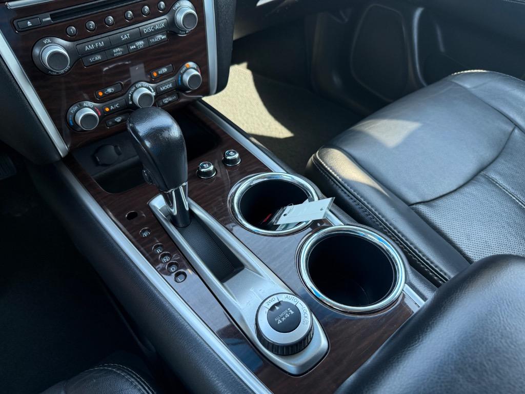2013 Nissan Pathfinder S photo